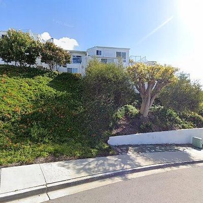 319 Longden Ln, Solana Beach, CA 92075