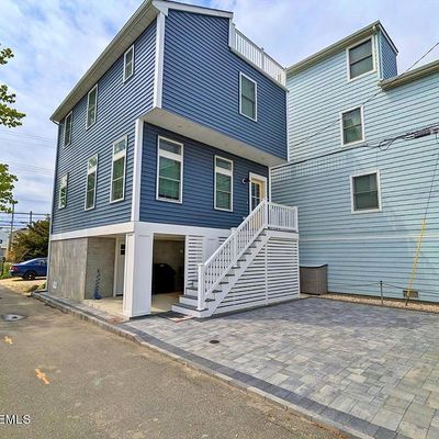 32 Surf Way, Lavallette, NJ 08735