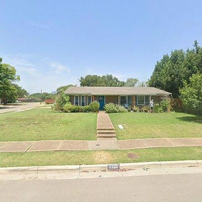 3205 Coral Rock Ln, Dallas, TX 75229