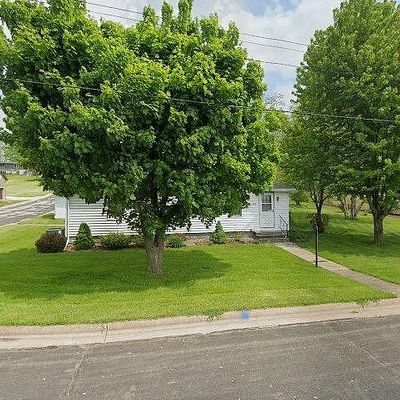 409 N Broad St, Argyle, WI 53504