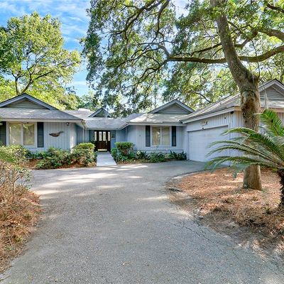 41 Gloucester Rd, Hilton Head Island, SC 29928