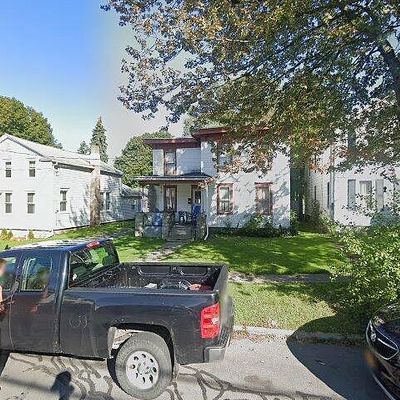 41 Lansing St, Auburn, NY 13021