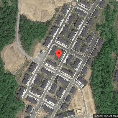 410 Streamview Dr, Fredericksburg, VA 22405