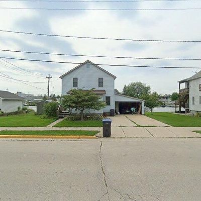 416 N Water St, Algoma, WI 54201