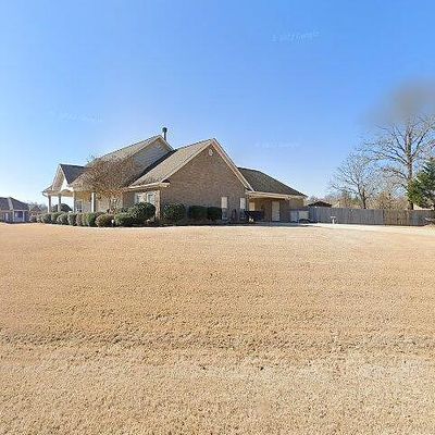 422 Windridge Dr, Deatsville, AL 36022