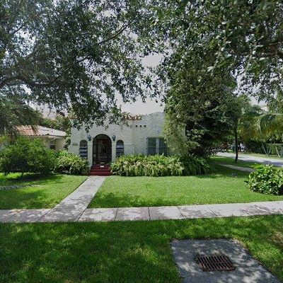 446 Aragon Ave, Coral Gables, FL 33134