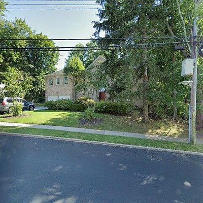 49 Alpine Dr, Closter, NJ 07624