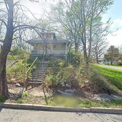 4904 Agnes Ave, Kansas City, MO 64130