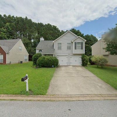 493 E Lake Dr, Riverdale, GA 30274