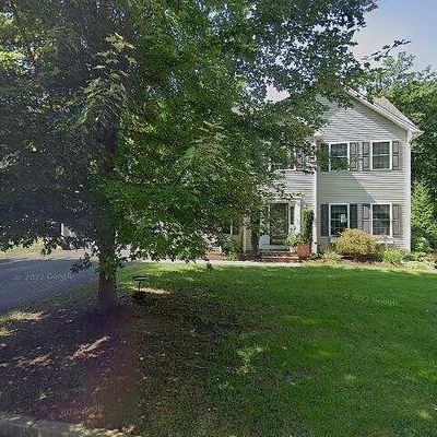 5 Spicebush Ln, Shelton, CT 06484