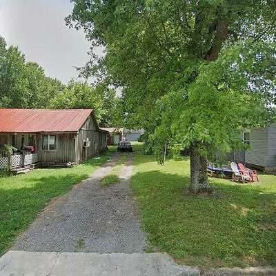 506 3 Rd St, Lawrenceburg, TN 38464