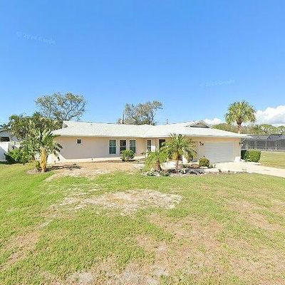 514 Palm Ave, Nokomis, FL 34275