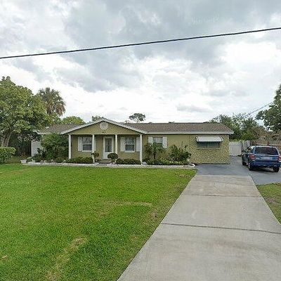 451 Whiting Ln, Atlantic Beach, FL 32233