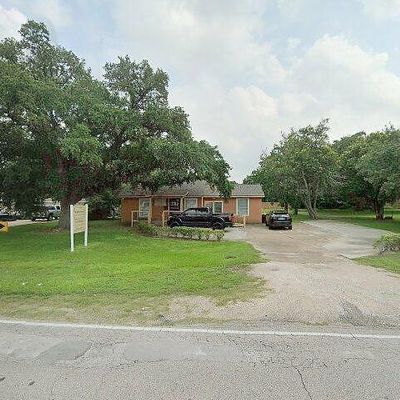 4608 W Walnut St, Pearland, TX 77581