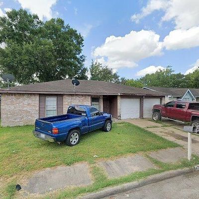 4753 Beechaven St, Houston, TX 77053