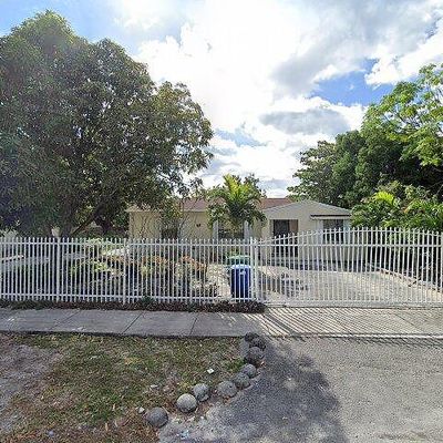 596 Nw 109 Th St, Miami, FL 33168