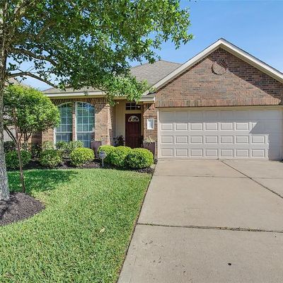 6003 Village Grove Dr, Pearland, TX 77581