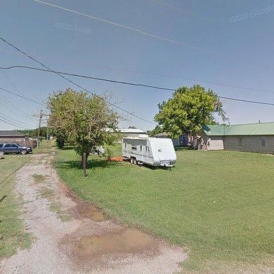 614 3 Rd St, Elgin, OK 73538