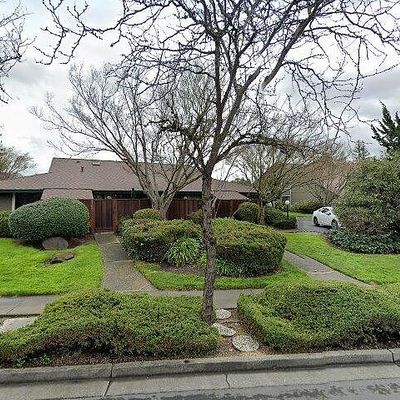 6160 Country Club Dr, Rohnert Park, CA 94928