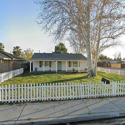 531 W Latham Ave, Hemet, CA 92543