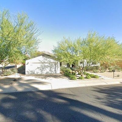 5526 E Pinchot Ave, Phoenix, AZ 85018