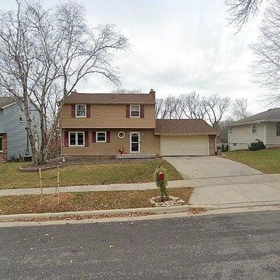 557 22 Nd St Ne, Rochester, MN 55906