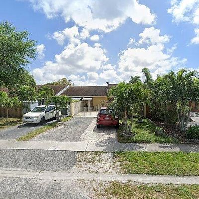 5590 Biscayne Dr, Greenacres, FL 33463