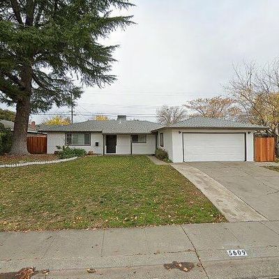 5609 Tahama St, Sacramento, CA 95841