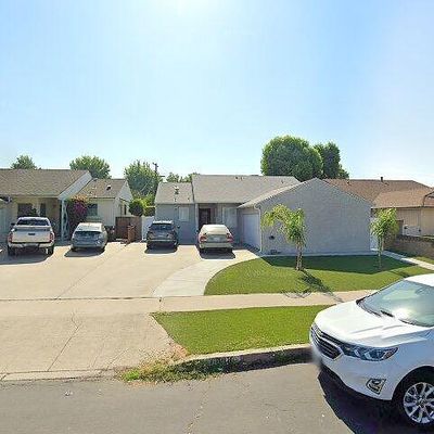 6838 Cantaloupe Ave, Van Nuys, CA 91405