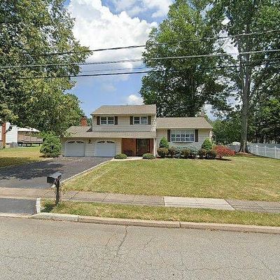 7 Partridge Ct, Parsippany, NJ 07054