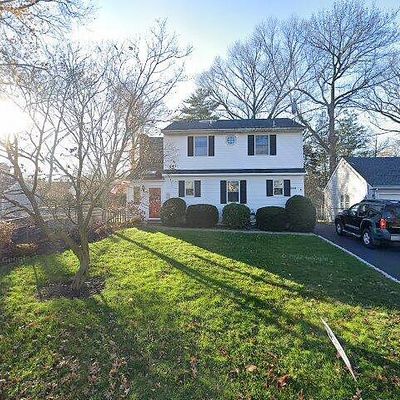 72 Merritt Ave, Dumont, NJ 07628