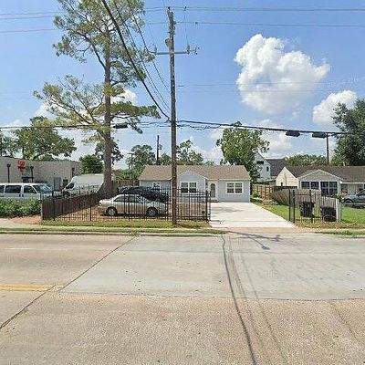 7419 Long Point Rd, Houston, TX 77055