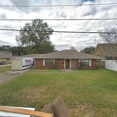 631 Spruce St, Norco, LA 70079