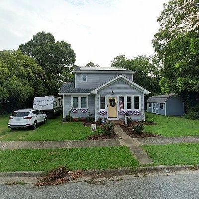 64 Cedar Ave, Newport News, VA 23607