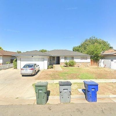 6475 N Angus St, Fresno, CA 93710