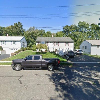 67 Nashawena Ave, West Haven, CT 06516