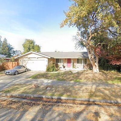 677 Buena Vista Dr, Merced, CA 95348