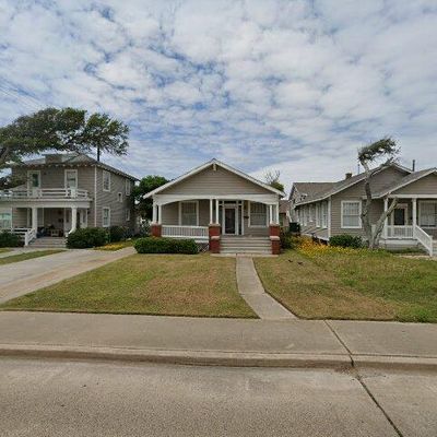 807 University Blvd, Galveston, TX 77550