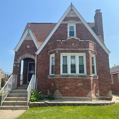 8153 S Wolcott Ave, Chicago, IL 60620