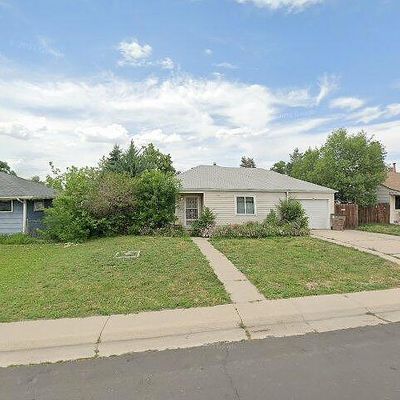 855 Newark St, Aurora, CO 80010