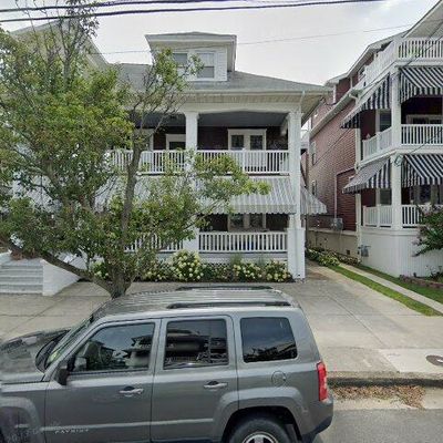 858 1st St, Ocean City, NJ 08226