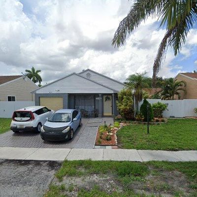 8641 Sw 15 Th St, Pembroke Pines, FL 33025