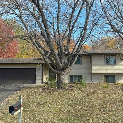 8885 Autumn Oaks Dr, Rockford, MN 55373