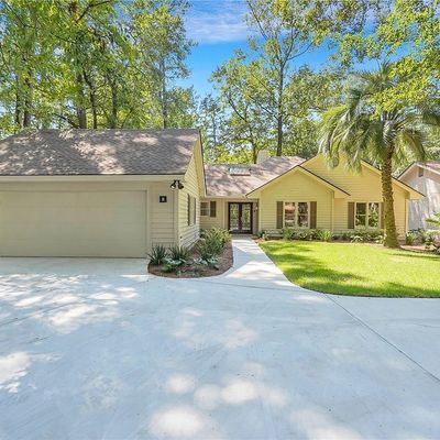 8 Pineland Rd, Hilton Head Island, SC 29926