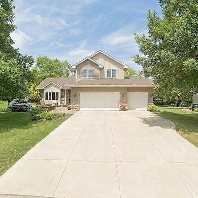 986 Bavaria Hills Ln, Chaska, MN 55318