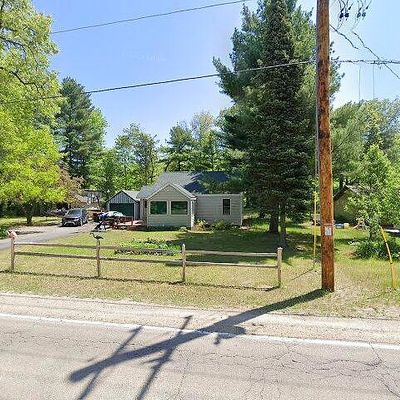 N6530 Lake Dr, Shawano, WI 54166