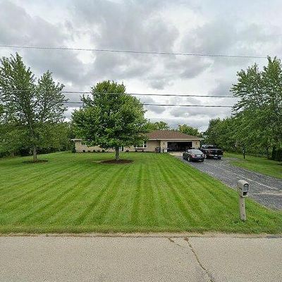 S99 W20465 Parker Dr, Muskego, WI 53150