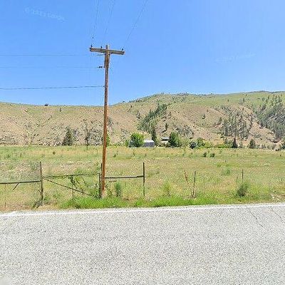 916 B Highway 153, Pateros, WA 98846