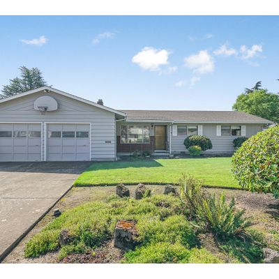 102 E 8 Th St, Newberg, OR 97132