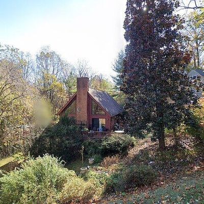 102 Fox Hollow Rd, Lynchburg, VA 24503